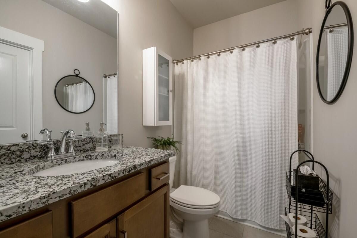 Apison, Tennessee, 37302, United States, 5 Bedrooms Bedrooms, ,4 BathroomsBathrooms,Residential,Forsale,1963595