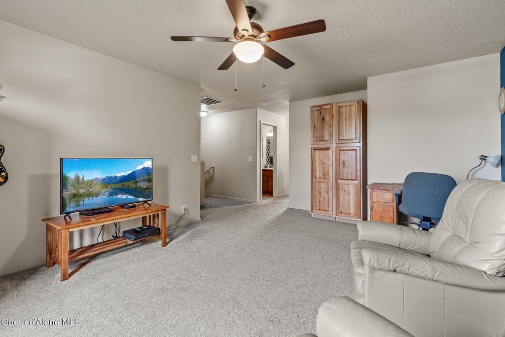 Coeur d'Alene, Idaho, 83815, United States, 3 Bedrooms Bedrooms, ,2.5 BathroomsBathrooms,Residential,Forsale,1984583