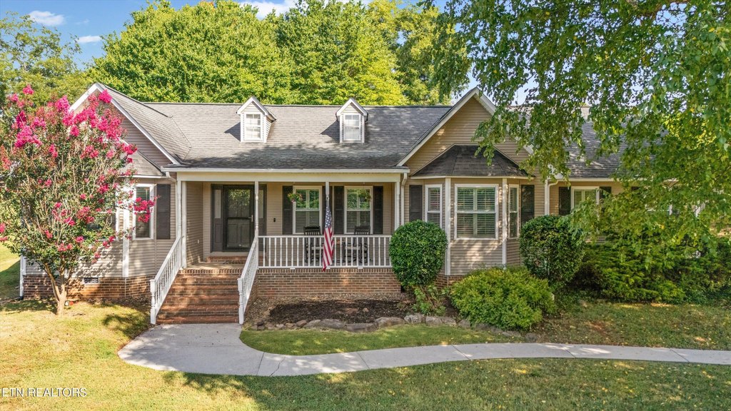 Maryville, Tennessee, 37803, United States, 3 Bedrooms Bedrooms, ,2 BathroomsBathrooms,Residential,Forsale,1952843