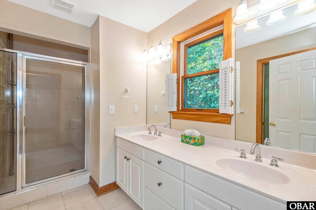 Kill Devil Hills, North Carolina, 27948, United States, 3 Bedrooms Bedrooms, ,3 BathroomsBathrooms,Residential,Forsale,1993772