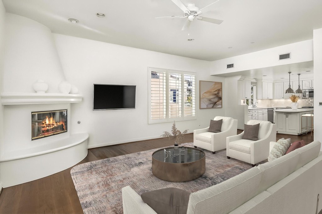 SANTA BARBARA, California, 93101, United States, 2 Bedrooms Bedrooms, ,2.5 BathroomsBathrooms,Residential,Forsale,2004320