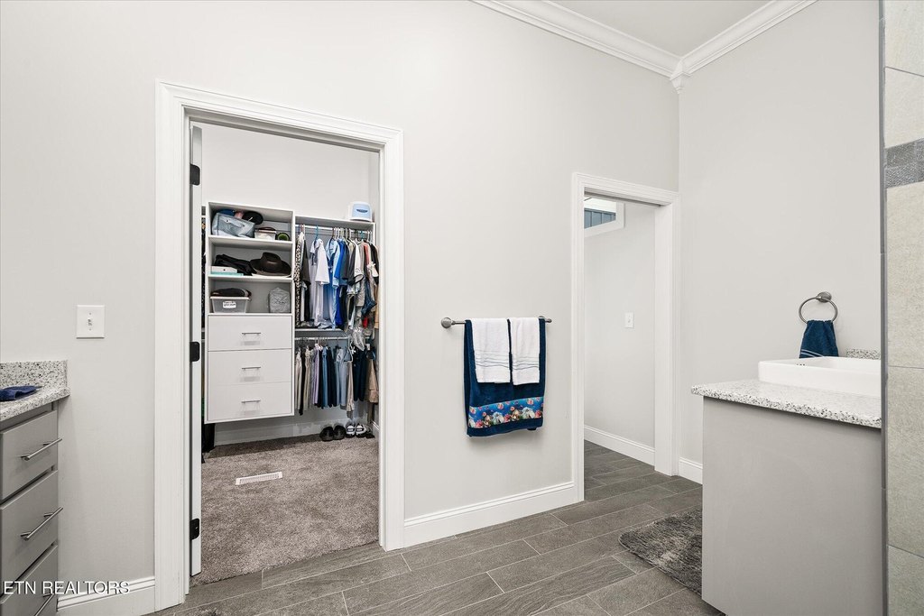 Crossville, Tennessee, 38572, United States, 3 Bedrooms Bedrooms, ,3.5 BathroomsBathrooms,Residential,Forsale,1886022