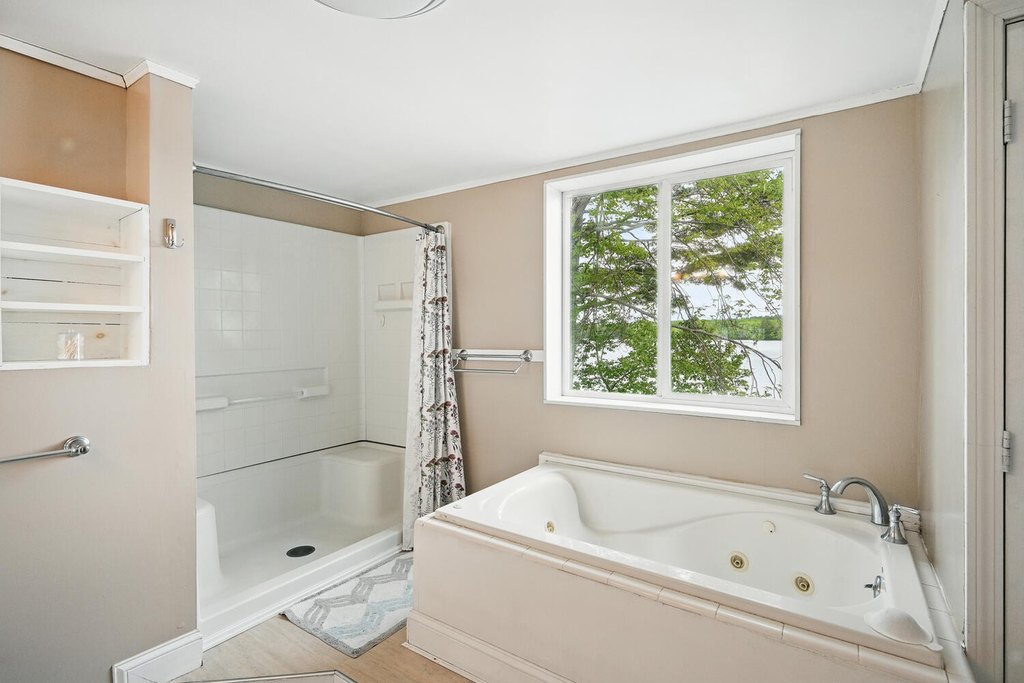 Monmouth, Maine, 04259, United States, 4 Bedrooms Bedrooms, ,3 BathroomsBathrooms,Residential,Forsale,2004721