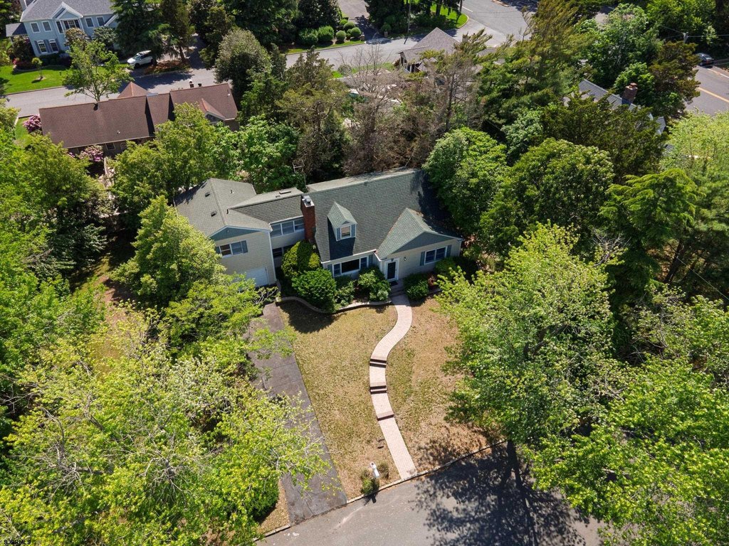 Linwood, New Jersey, 08221, United States, 5 Bedrooms Bedrooms, ,3.5 BathroomsBathrooms,Residential,Forsale,1994000