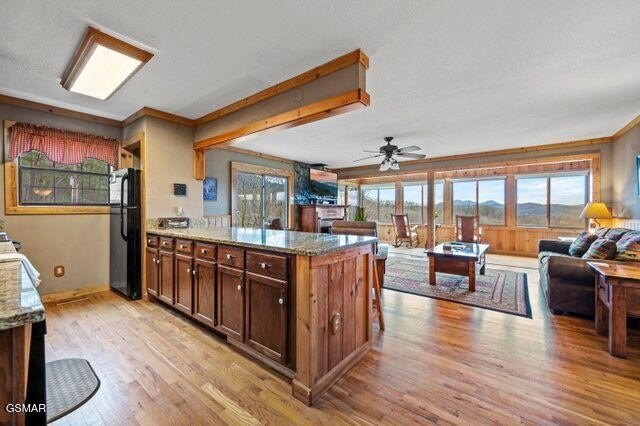 Sevierville, Tennessee, 37862, United States, 3 Bedrooms Bedrooms, ,3 BathroomsBathrooms,Residential,Forsale,1910187