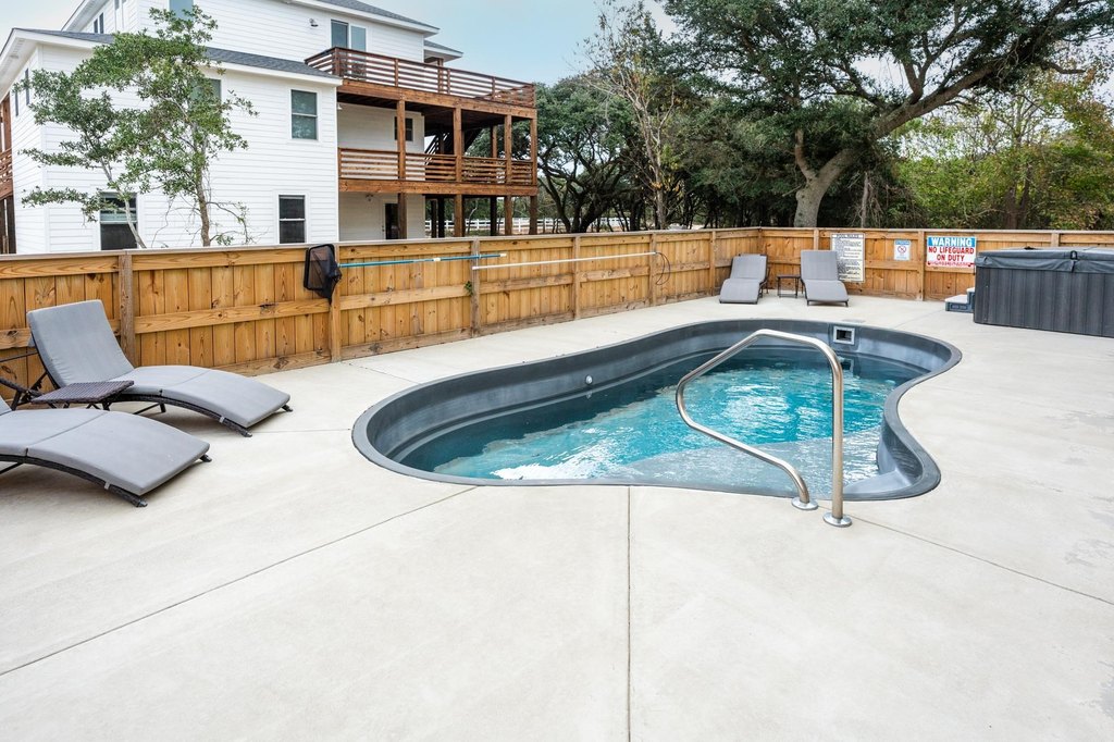 Corolla, North Carolina, 27927, United States, 4 Bedrooms Bedrooms, ,3.5 BathroomsBathrooms,Residential,Forsale,2008050