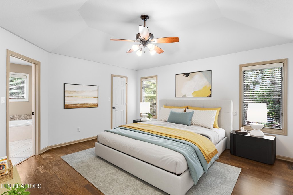 Loudon, Tennessee, 37774, United States, 4 Bedrooms Bedrooms, ,3 BathroomsBathrooms,Residential,Forsale,1971863