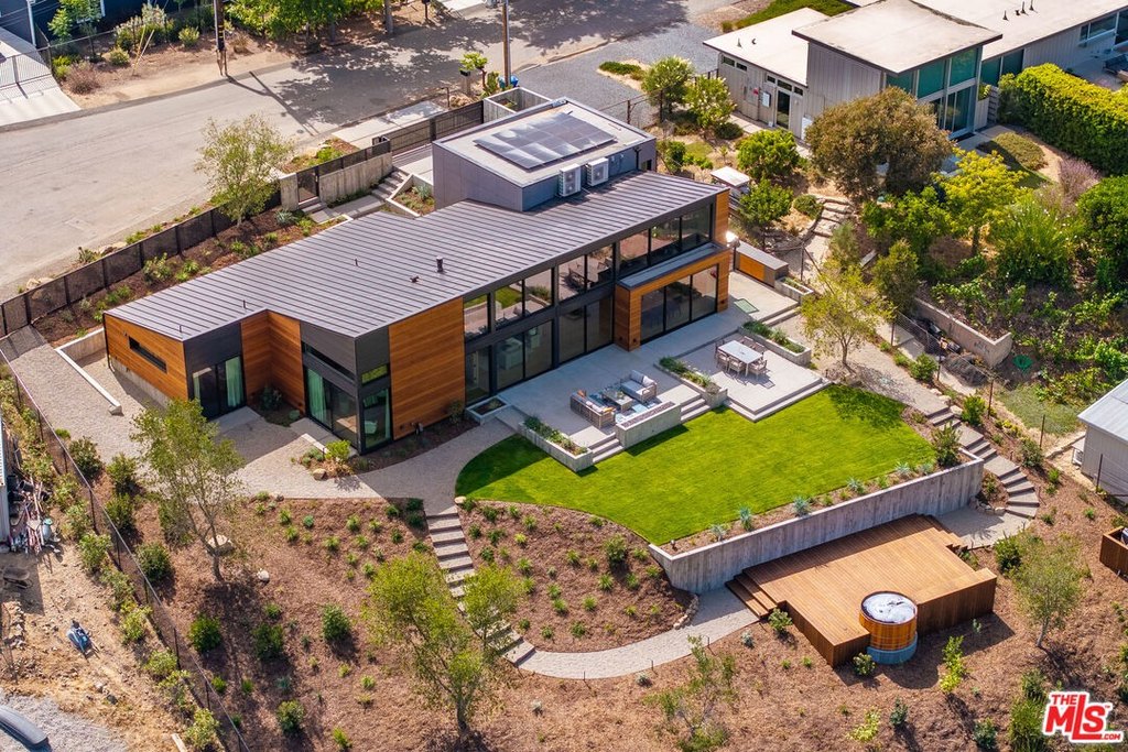 Malibu, California, 90265, United States, 3 Bedrooms Bedrooms, ,3 BathroomsBathrooms,Residential,Forsale,2004062