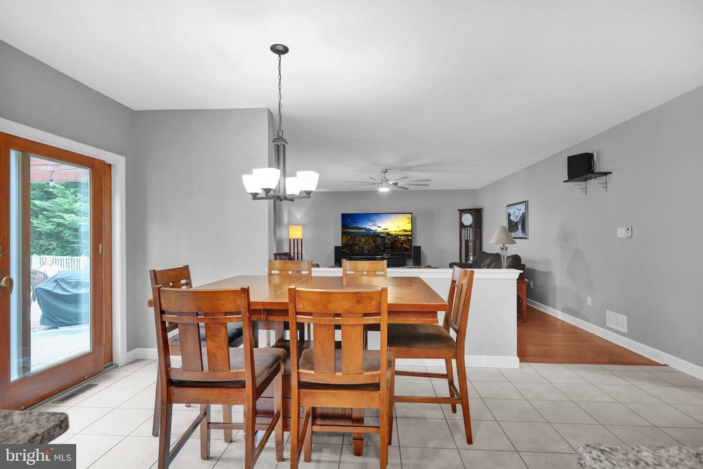 SINKING SPRING, Pennsylvania, 19608, United States, 6 Bedrooms Bedrooms, ,3.5 BathroomsBathrooms,Residential,Forsale,2009568