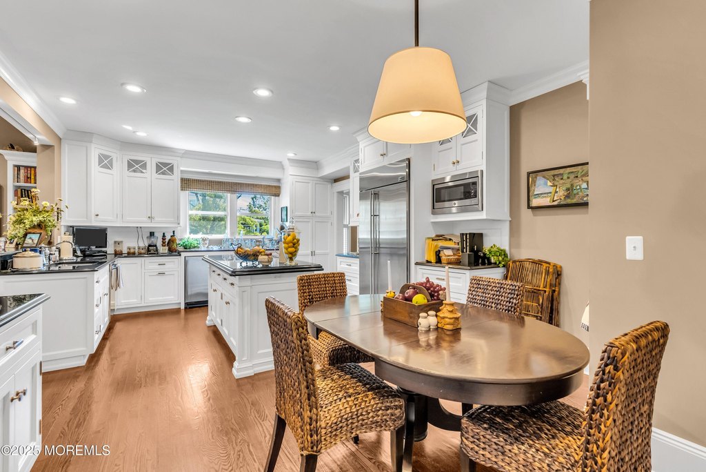 Spring Lake, New Jersey, 07762, United States, 6 Bedrooms Bedrooms, ,6.5 BathroomsBathrooms,Residential,Forsale,1953818