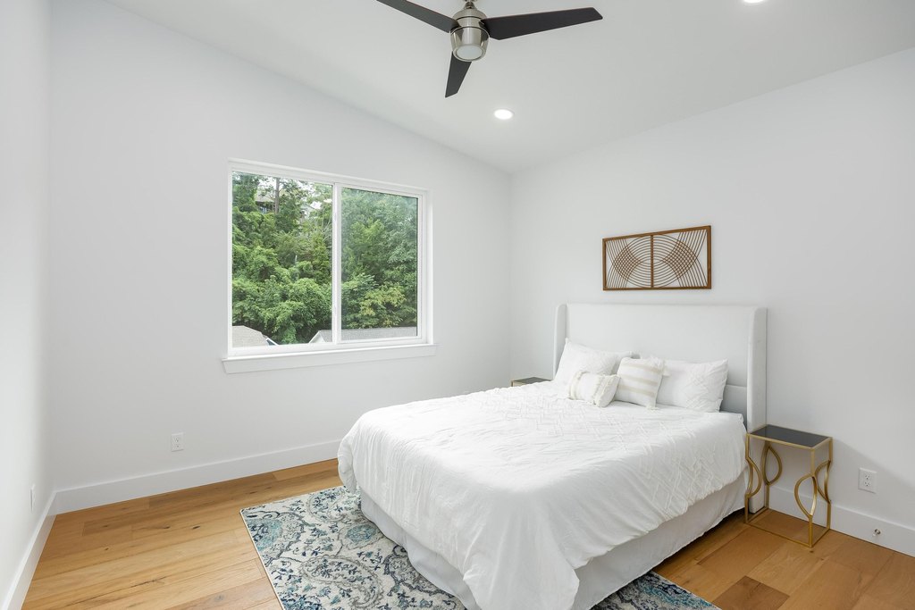 Chattanooga, Tennessee, 37405, United States, 4 Bedrooms Bedrooms, ,4.5 BathroomsBathrooms,Residential,Forsale,2009592