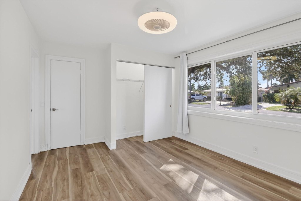 Hollywood, Florida, 33019, United States, 3 Bedrooms Bedrooms, ,2 BathroomsBathrooms,Residential,Forsale,2009886