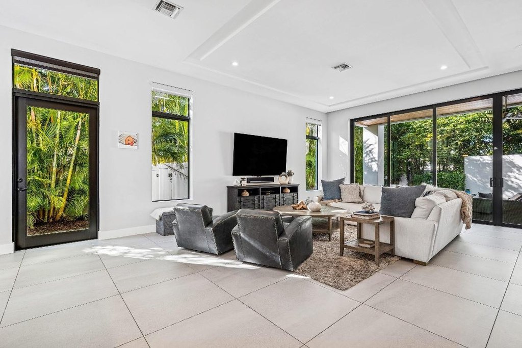 Delray Beach, Florida, 33483, United States, 3 Bedrooms Bedrooms, ,3.5 BathroomsBathrooms,Residential,Forsale,2010666