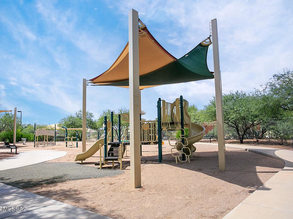 Oro Valley, Arizona, 85755, United States, 3 Bedrooms Bedrooms, ,2 BathroomsBathrooms,Residential,Forsale,1963528