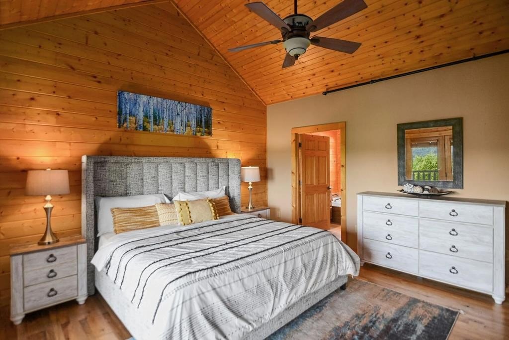 Sevierville, Tennessee, 37862, United States, 3 Bedrooms Bedrooms, ,6.5 BathroomsBathrooms,Residential,Forsale,2011936