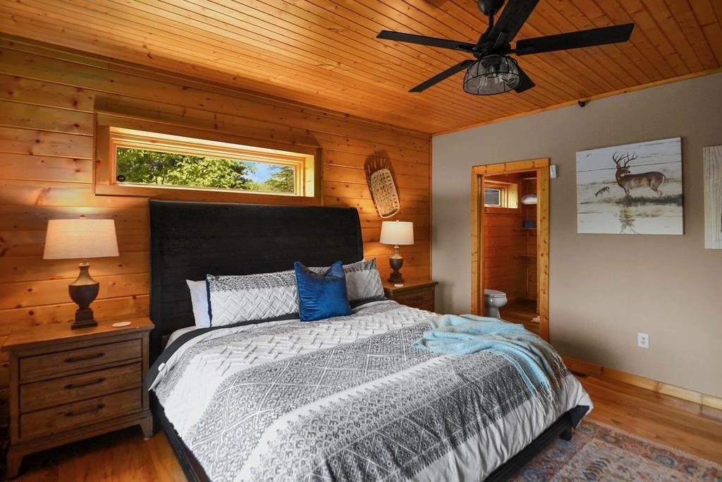 Sevierville, Tennessee, 37862, United States, 3 Bedrooms Bedrooms, ,6.5 BathroomsBathrooms,Residential,Forsale,2011936