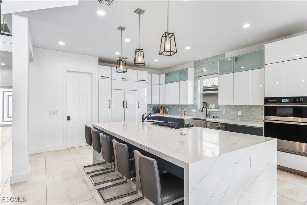 Cape Coral, Florida, 33904, United States, 5 Bedrooms Bedrooms, ,5.5 BathroomsBathrooms,Residential,Forsale,1971934