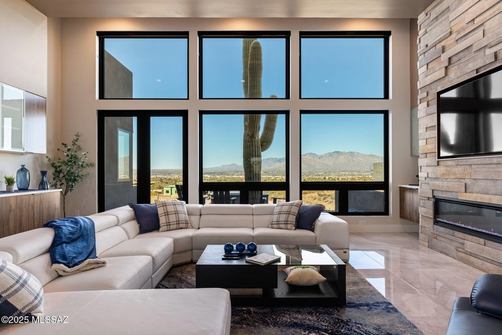 Tucson, Arizona, 85745, United States, 4 Bedrooms Bedrooms, ,4 BathroomsBathrooms,Residential,Forsale,1990090