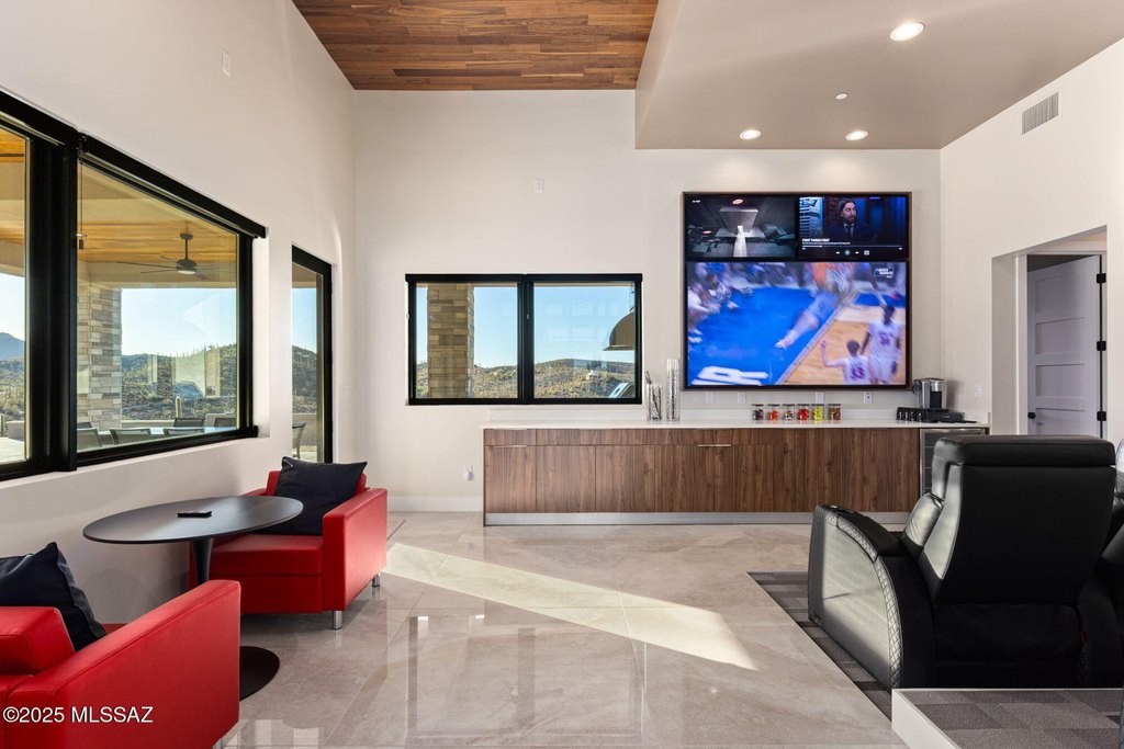 Tucson, Arizona, 85745, United States, 4 Bedrooms Bedrooms, ,4 BathroomsBathrooms,Residential,Forsale,1990090