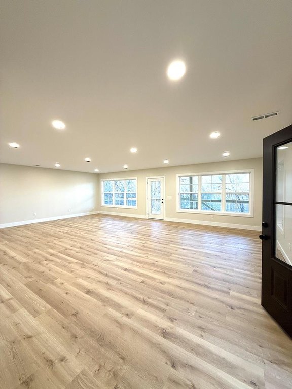 Sparta, Tennessee, 38583, United States, 3 Bedrooms Bedrooms, ,2.5 BathroomsBathrooms,Residential,Forsale,1996609