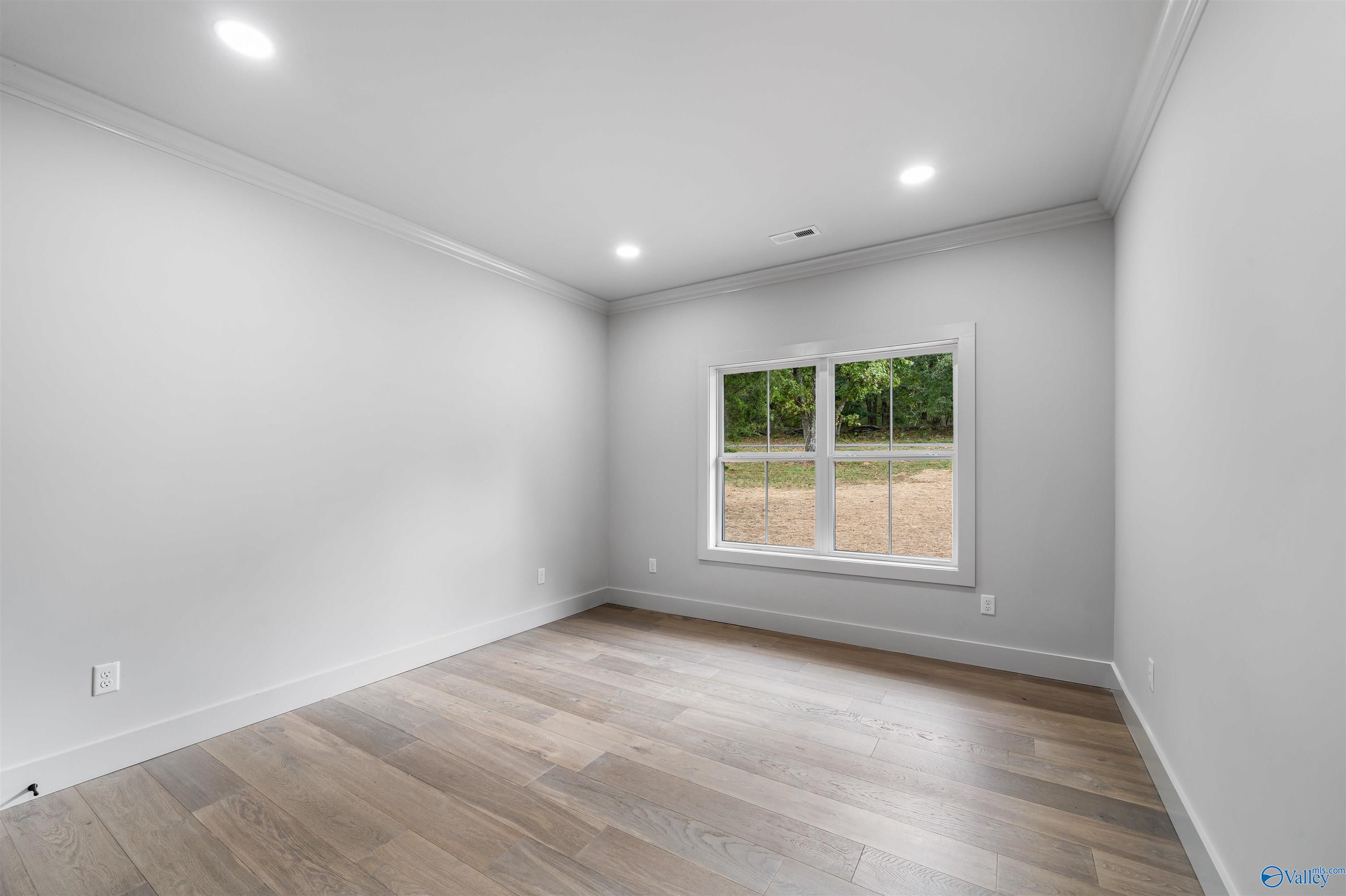 Fort Payne, Alabama, 35967, United States, 4 Bedrooms Bedrooms, ,3.5 BathroomsBathrooms,Residential,Forsale,2007685