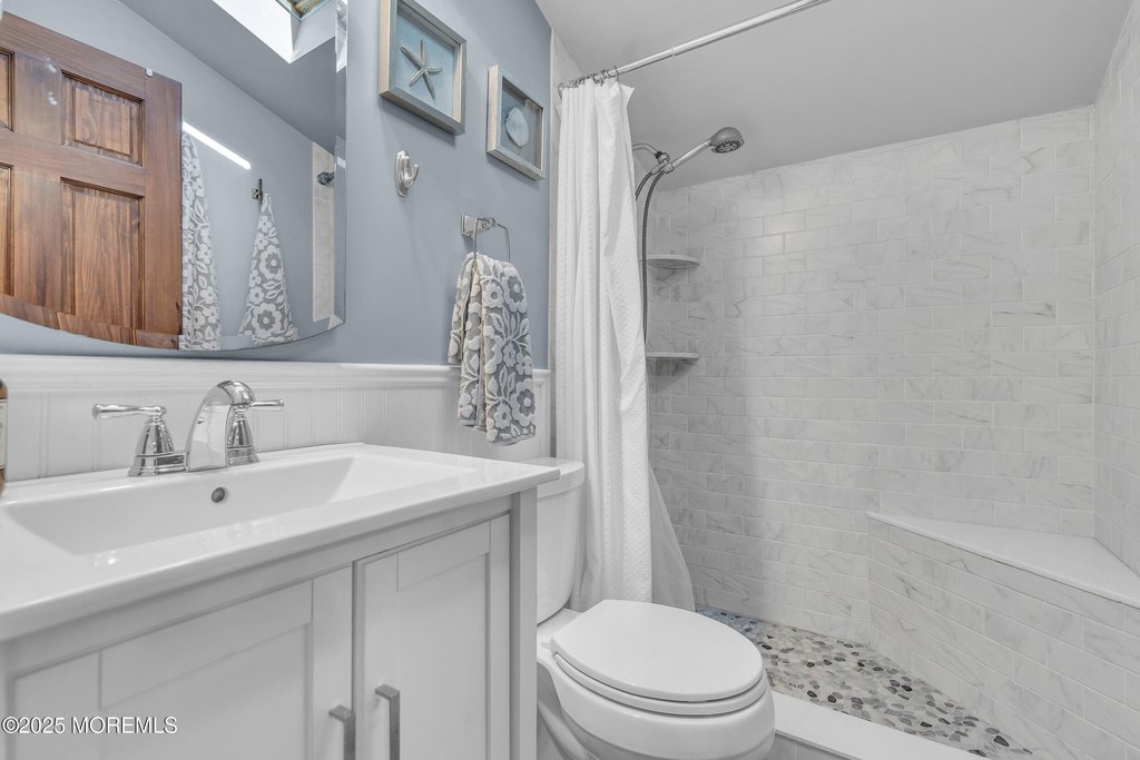 Hazlet, New Jersey, 07730, United States, 4 Bedrooms Bedrooms, ,2 BathroomsBathrooms,Residential,Forsale,1966075