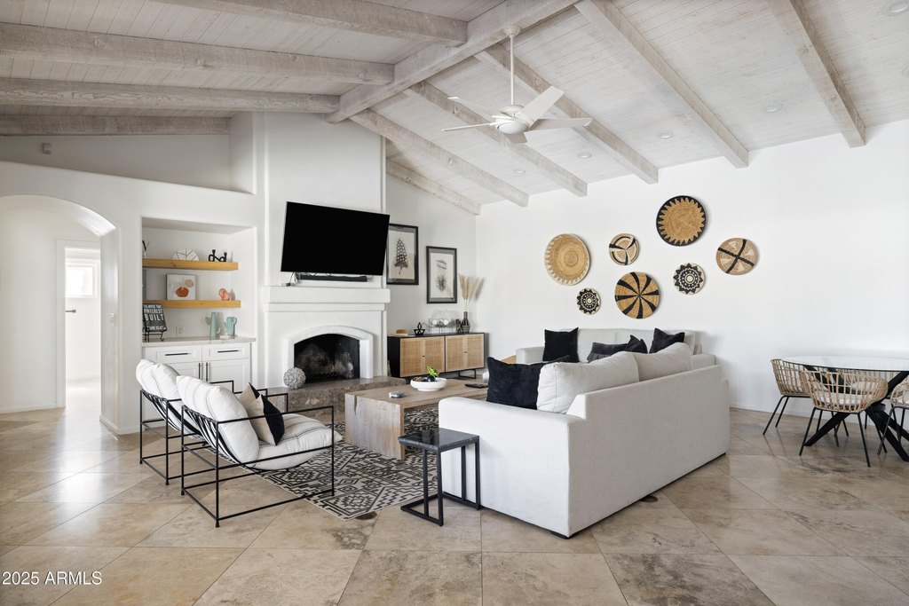 Scottsdale, Arizona, 85260, United States, 5 Bedrooms Bedrooms, ,4.5 BathroomsBathrooms,Residential,Forsale,2014407