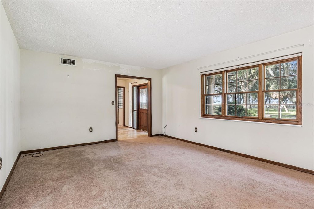 WILLISTON, Florida, 32696, United States, ,Commercial,Forsale,2004593