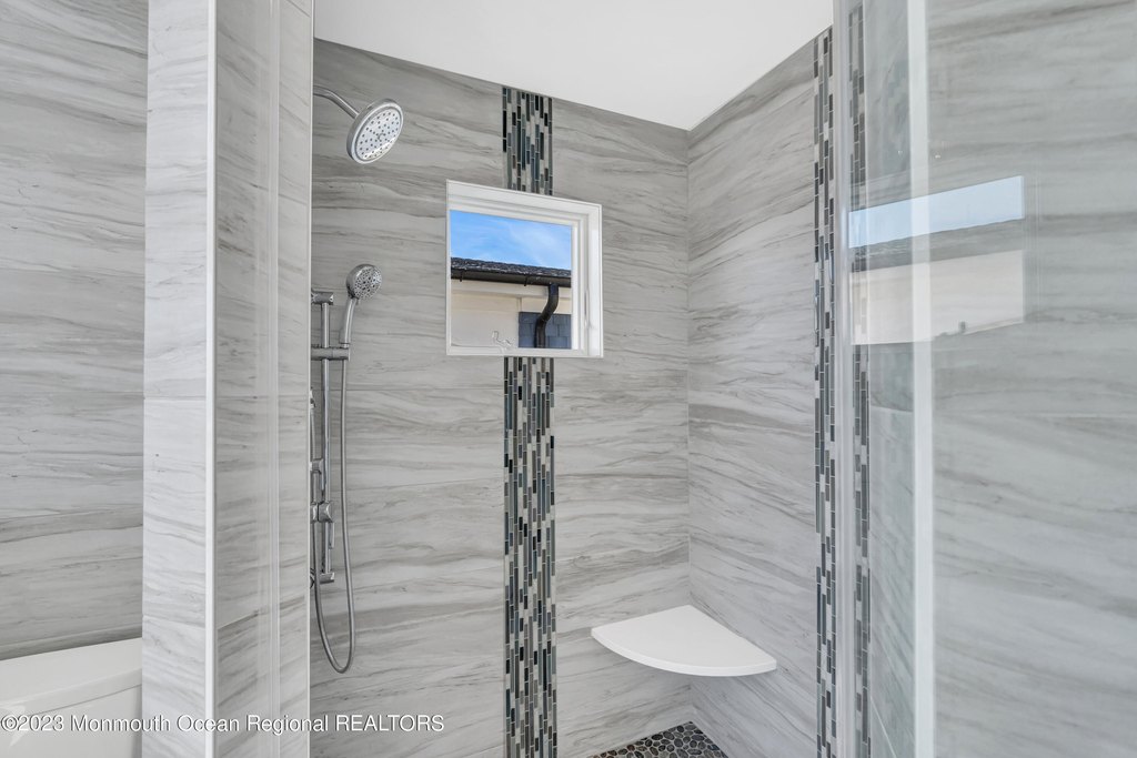 Seaside Park, New Jersey, 08752, United States, 7 Bedrooms Bedrooms, ,7 BathroomsBathrooms,Residential,Forsale,1922405