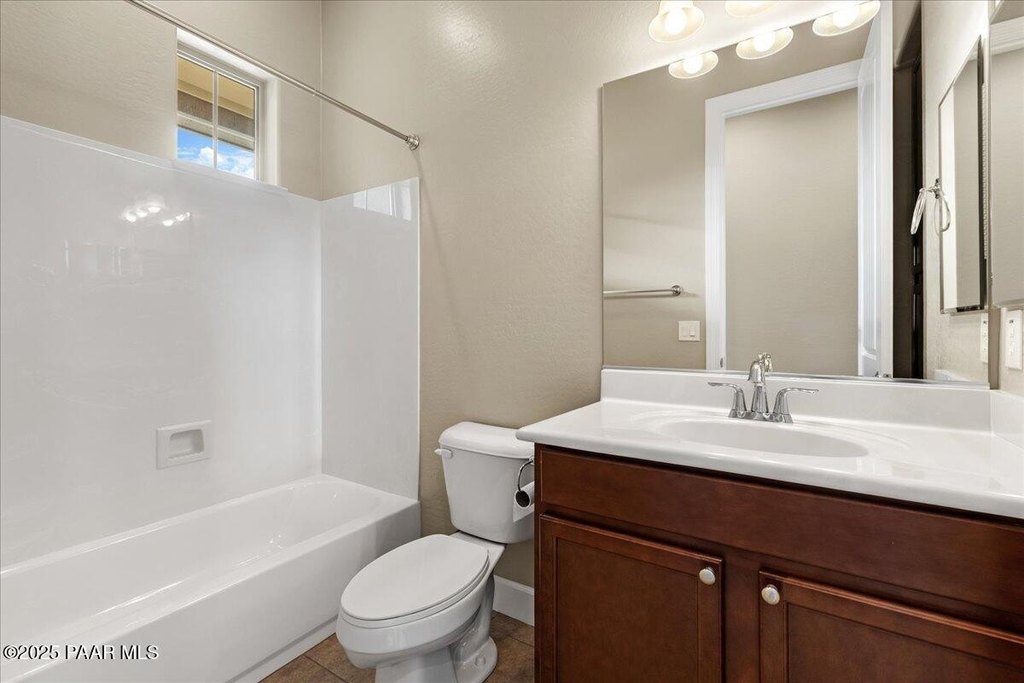 Prescott, Arizona, 86301, United States, 3 Bedrooms Bedrooms, ,2 BathroomsBathrooms,Residential,Forsale,1994058