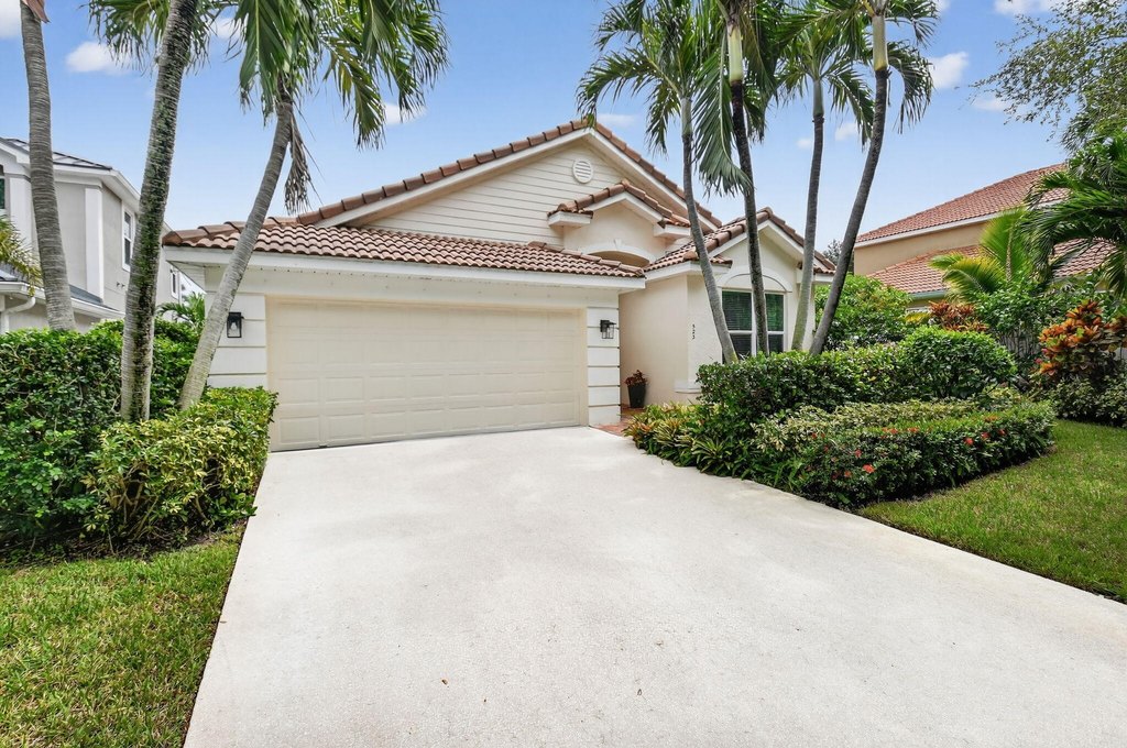 Delray Beach, Florida, 33444, United States, 3 Bedrooms Bedrooms, ,2 BathroomsBathrooms,Residential,Forsale,1969907