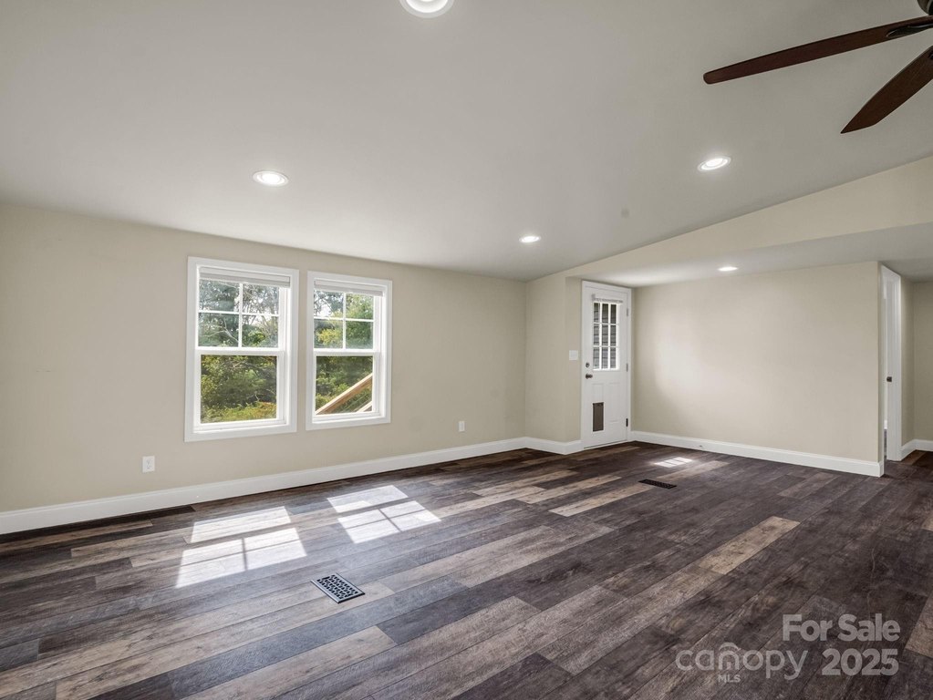 Mills River, North Carolina, 28759, United States, 3 Bedrooms Bedrooms, ,2 BathroomsBathrooms,Residential,Forsale,1985984