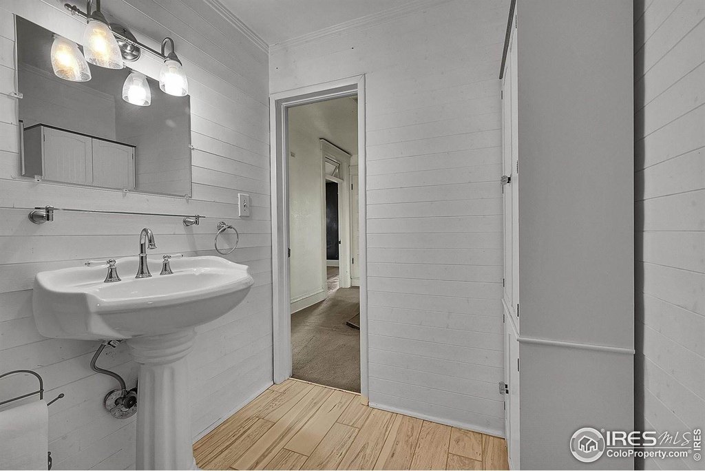 La Salle, Colorado, 80645, United States, 4 Bedrooms Bedrooms, ,1.5 BathroomsBathrooms,Residential,Forsale,2004214