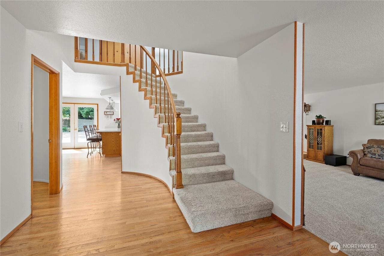 Oak Harbor, Washington, 98277, United States, 4 Bedrooms Bedrooms, ,2 BathroomsBathrooms,Residential,Forsale,1965888