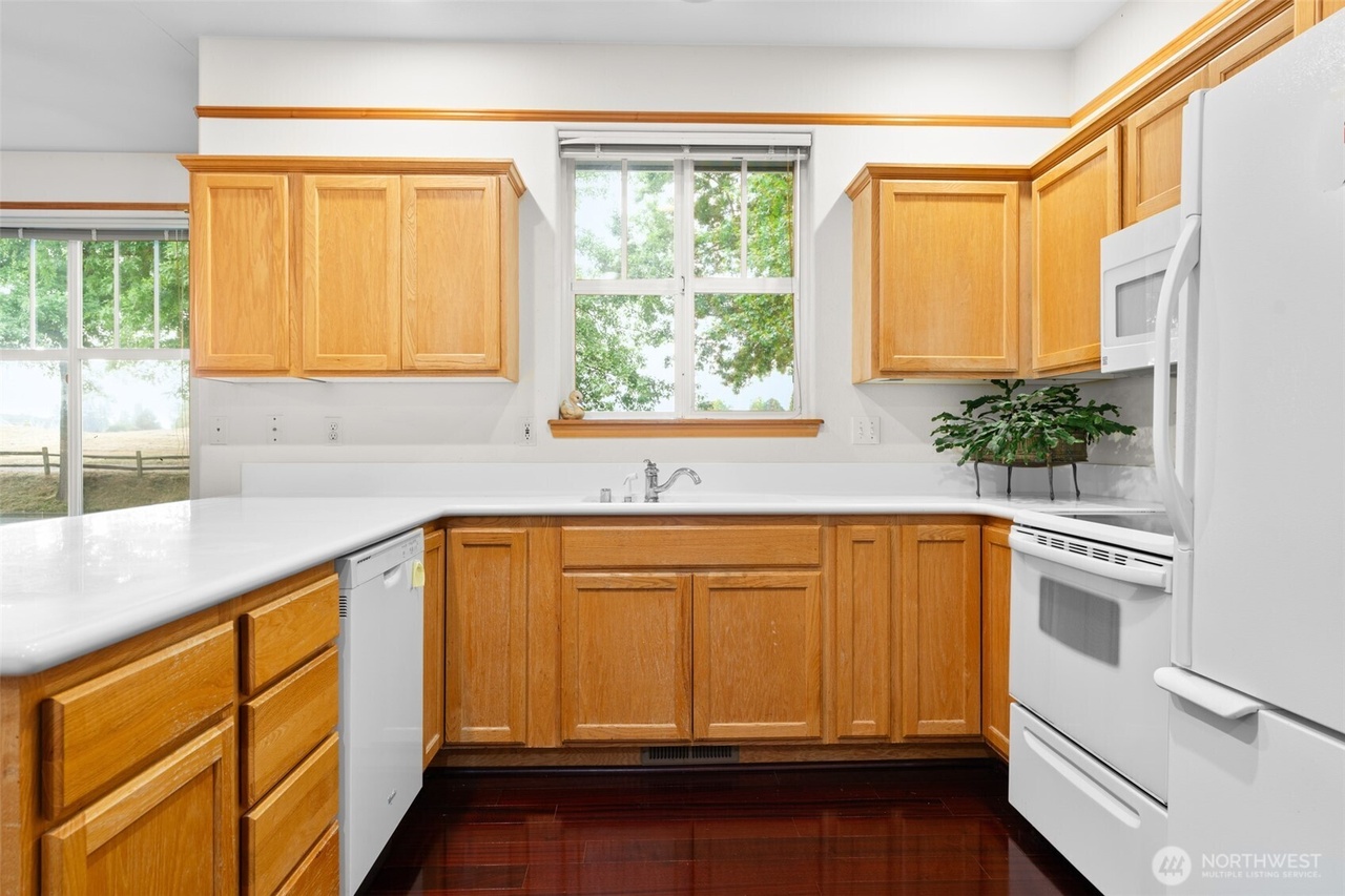 Lynden, Washington, 98264, United States, 3 Bedrooms Bedrooms, ,2 BathroomsBathrooms,Residential,Forsale,1965893