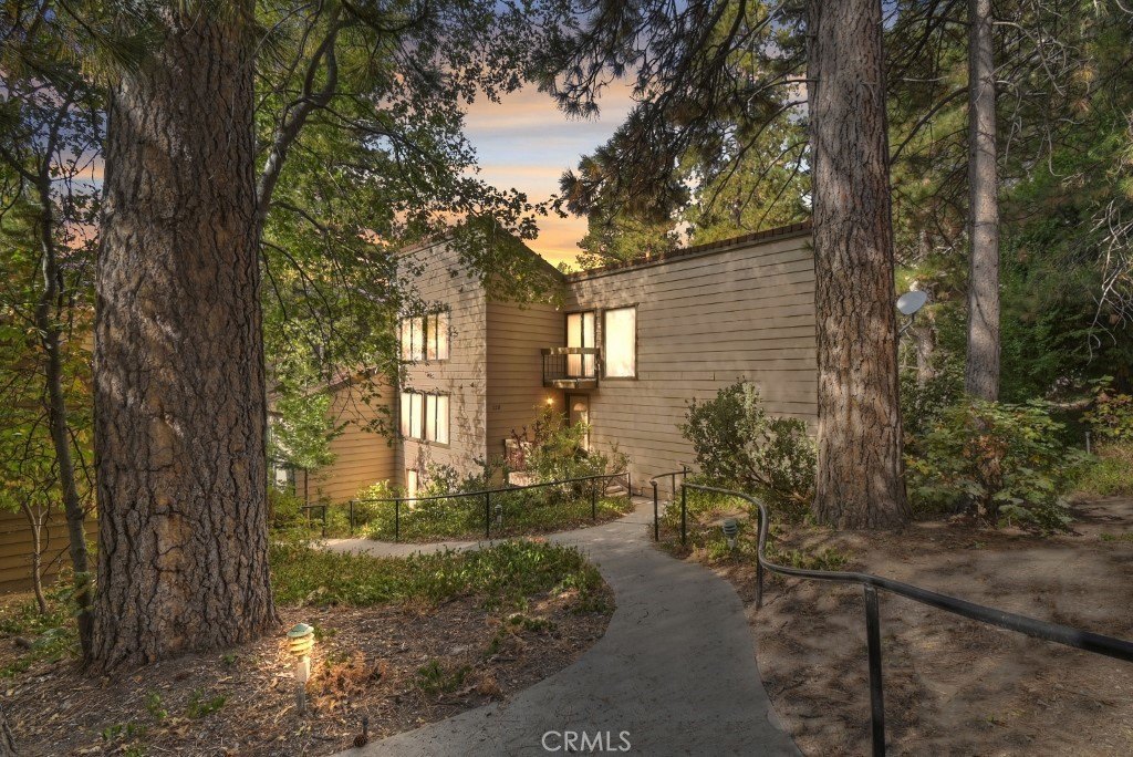 Lake Arrowhead, California, 92352, United States, 3 Bedrooms Bedrooms, ,2 BathroomsBathrooms,Residential,Forsale,2013215