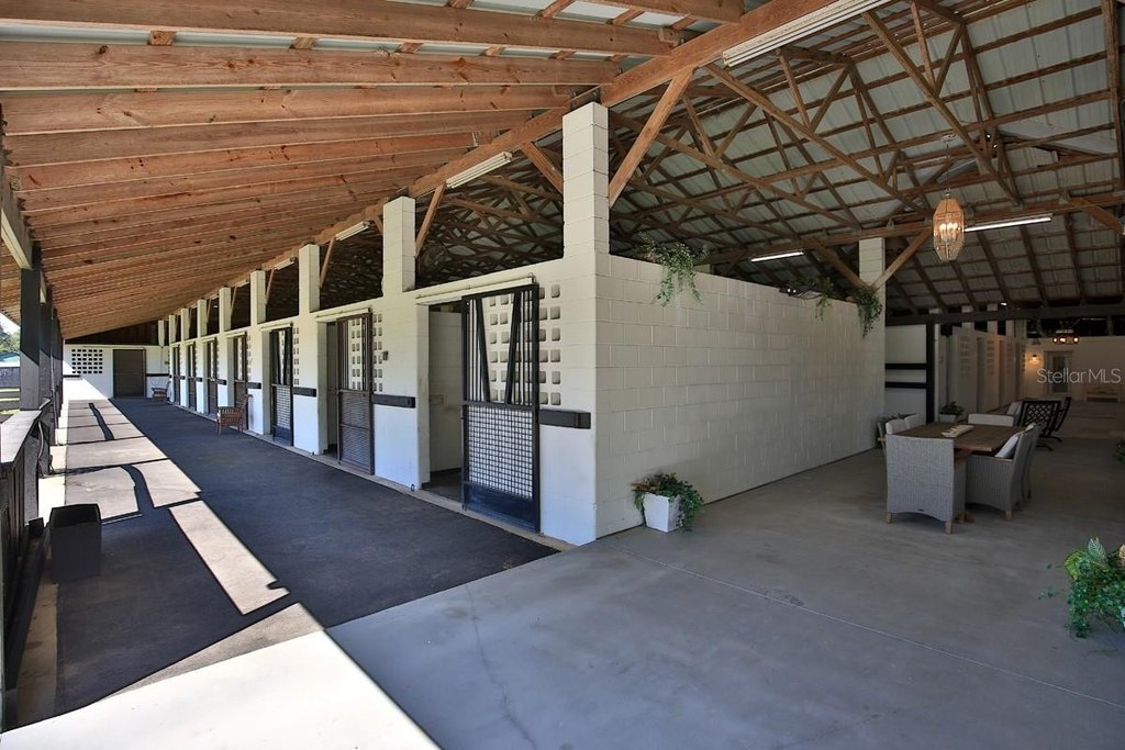 MORRISTON, Florida, 32668, United States, 5 Bedrooms Bedrooms, ,3 BathroomsBathrooms,Residential,Forsale,1969792