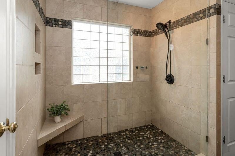 Signal Mountain, Tennessee, 37377, United States, 4 Bedrooms Bedrooms, ,2.5 BathroomsBathrooms,Residential,Forsale,1946776