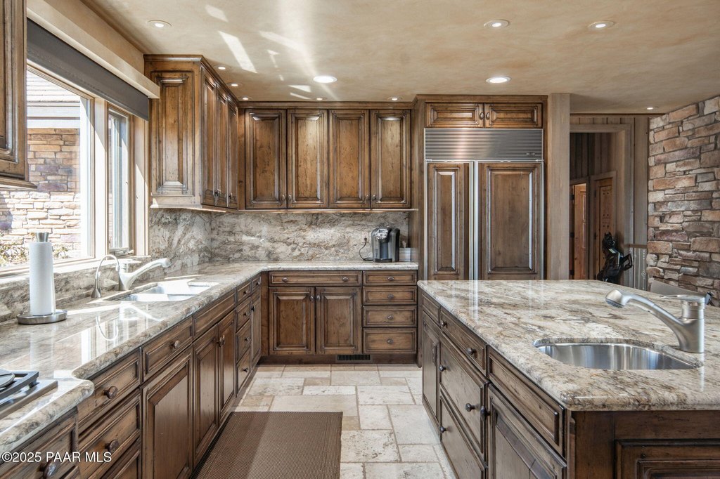 Prescott, Arizona, 86303, United States, 4 Bedrooms Bedrooms, ,5.5 BathroomsBathrooms,Residential,Forsale,1883971