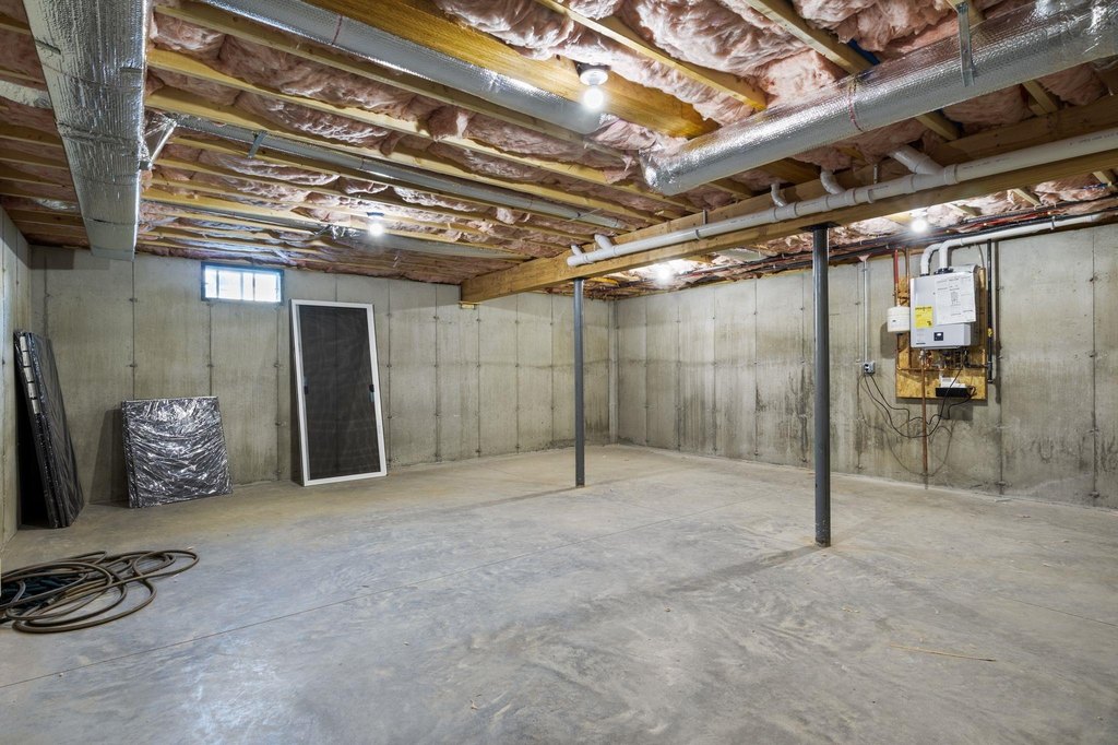 Hampton, New Hampshire, 03842, United States, 3 Bedrooms Bedrooms, ,2.5 BathroomsBathrooms,Residential,Forsale,2002415