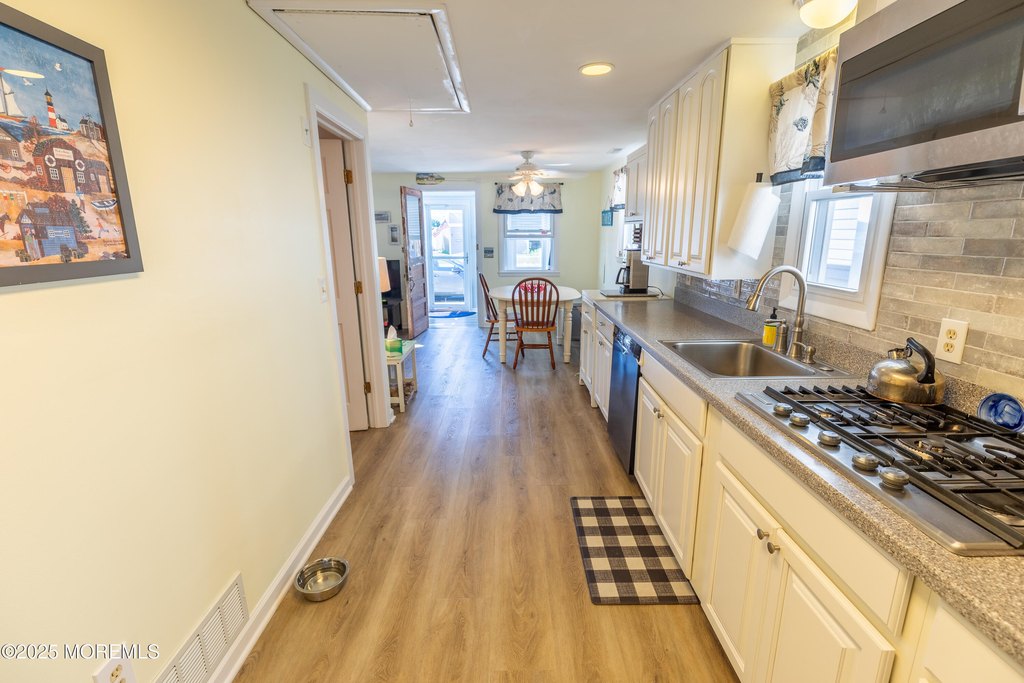 Seaside Park, New Jersey, 08752, United States, 2 Bedrooms Bedrooms, ,1 BathroomBathrooms,Residential,Forsale,1959749