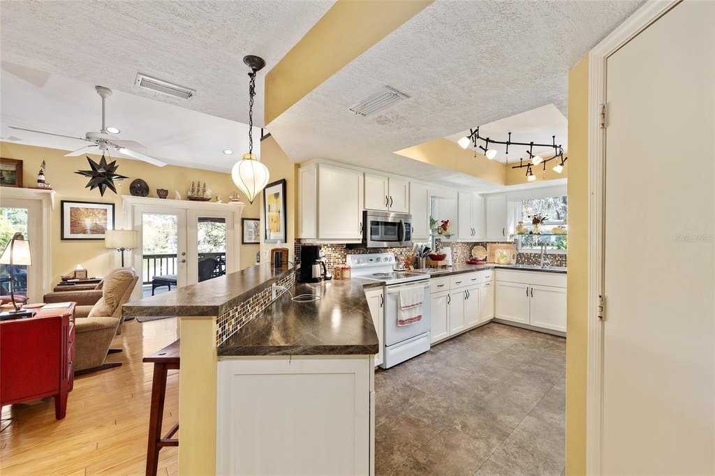 DUNNELLON, Florida, 34432, United States, 3 Bedrooms Bedrooms, ,3 BathroomsBathrooms,Residential,Forsale,1969800