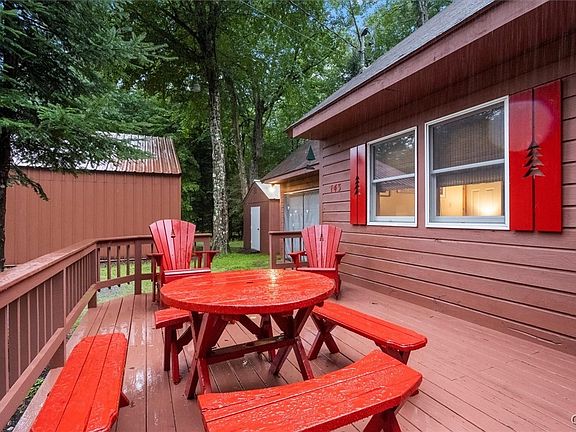 Eagle Bay, New York, 13331, United States, 3 Bedrooms Bedrooms, ,2 BathroomsBathrooms,Residential,Forsale,1969693