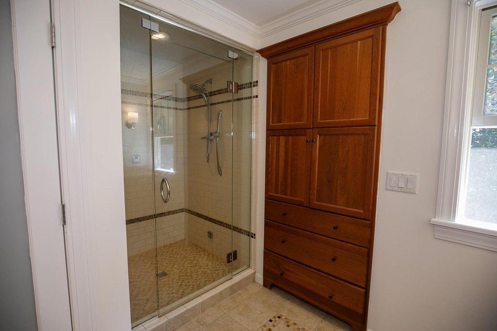 Waterville, Maine, 04901, United States, 4 Bedrooms Bedrooms, ,3.5 BathroomsBathrooms,Residential,Forsale,2002426