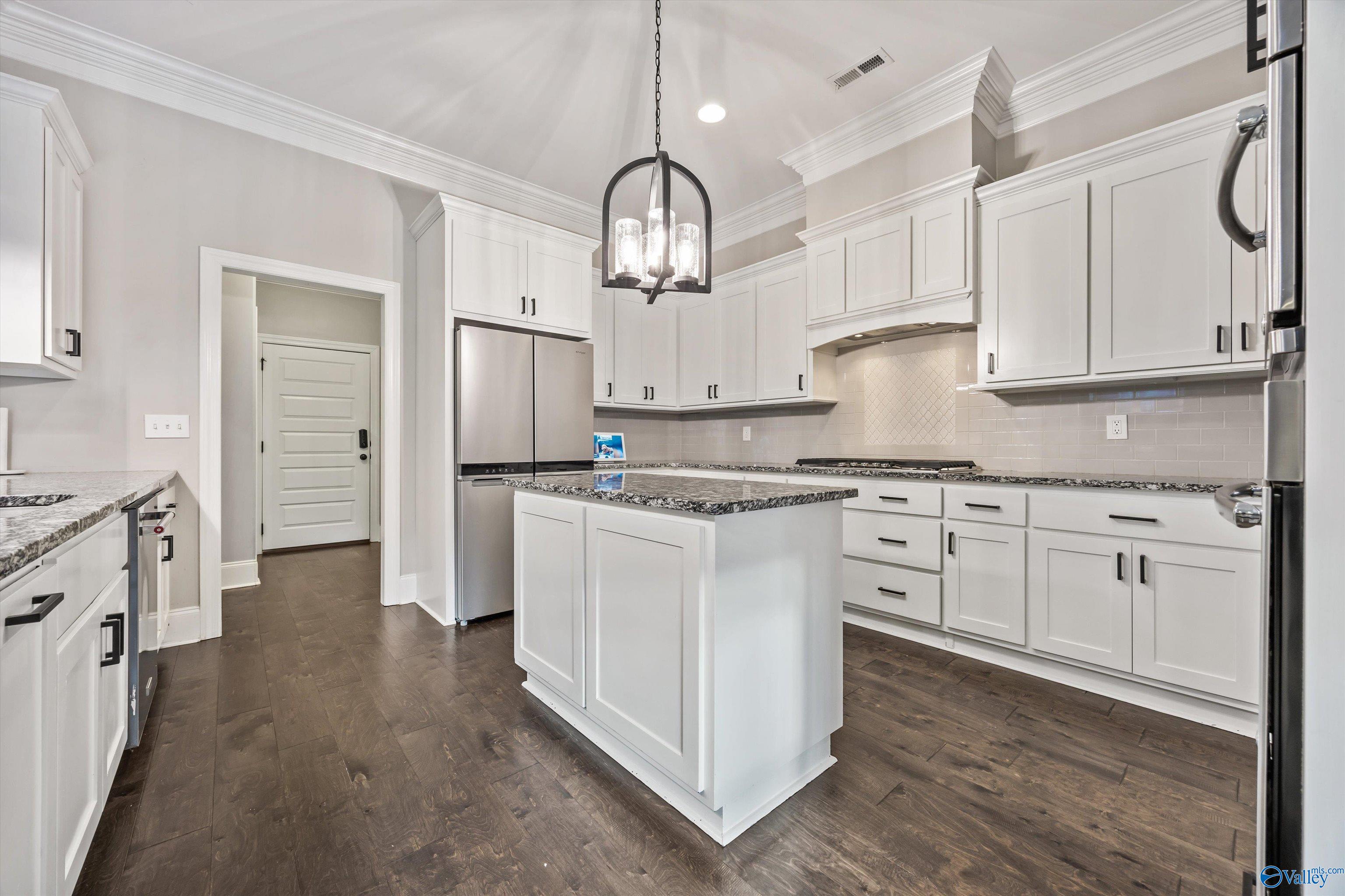 Gurley, Alabama, 35748, United States, 5 Bedrooms Bedrooms, ,4.5 BathroomsBathrooms,Residential,Forsale,2007711