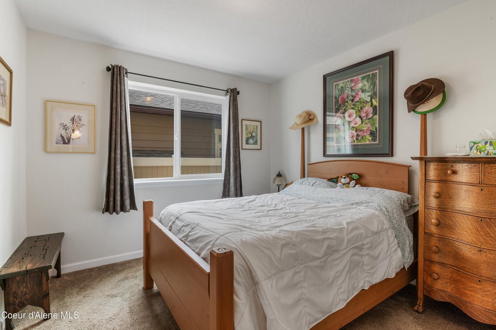 Sandpoint, Idaho, 83864, United States, 3 Bedrooms Bedrooms, ,2 BathroomsBathrooms,Residential,Forsale,1946335