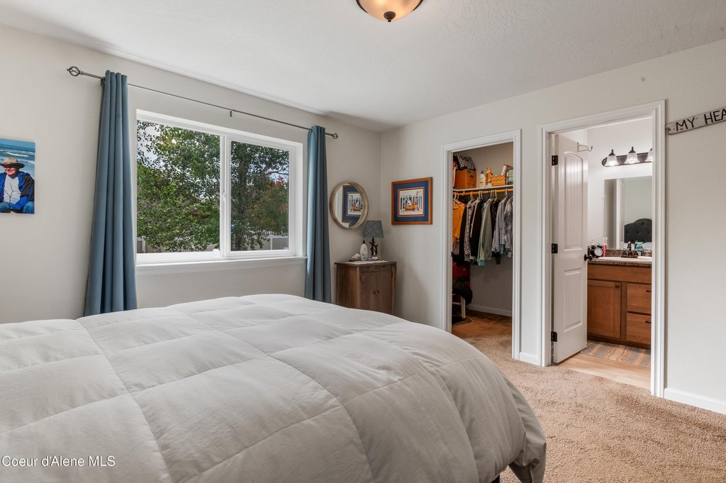 Sandpoint, Idaho, 83864, United States, 3 Bedrooms Bedrooms, ,2 BathroomsBathrooms,Residential,Forsale,1946335