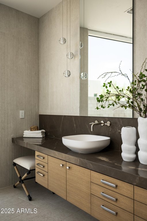 Paradise Valley, Arizona, 85253, United States, 5 Bedrooms Bedrooms, ,6 BathroomsBathrooms,Residential,Forsale,2000265