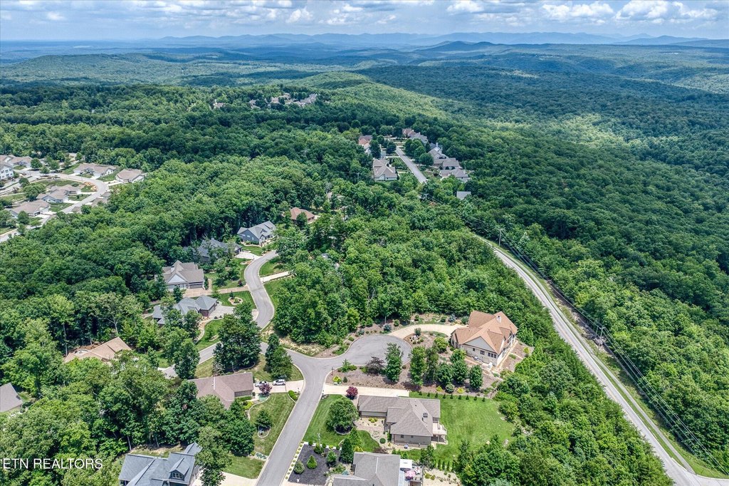 Crossville, Tennessee, 38558, United States, 4 Bedrooms Bedrooms, ,2.5 BathroomsBathrooms,Residential,Forsale,1929843