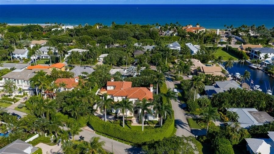 Delray Beach, Florida, 33483, United States, 5 Bedrooms Bedrooms, ,4.5 BathroomsBathrooms,Residential,Forsale,1996333